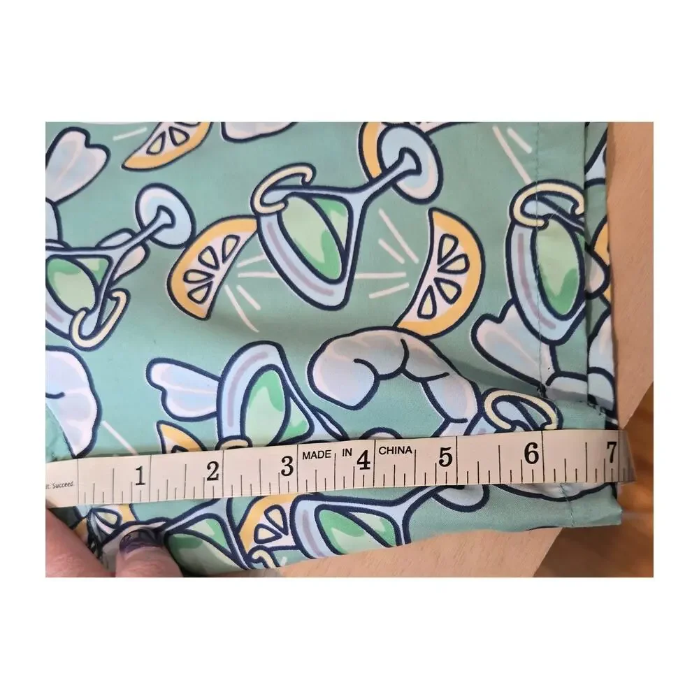 Vineyard Vines Chappy sz M green shrimp and martini swim trunks shorts